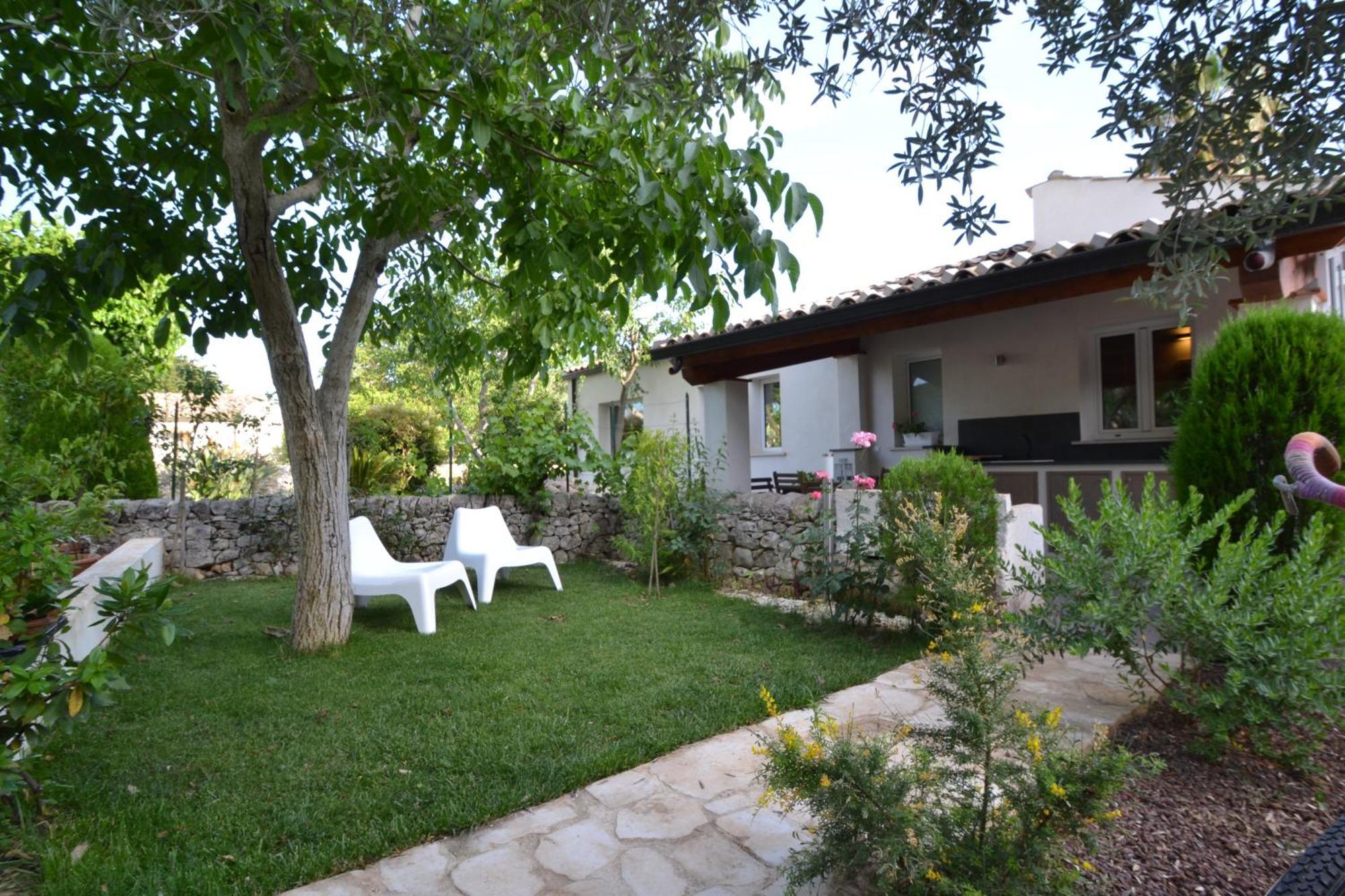 Casa Degli Avi Don Neli, Immersa Nella Natura Modica Luaran gambar