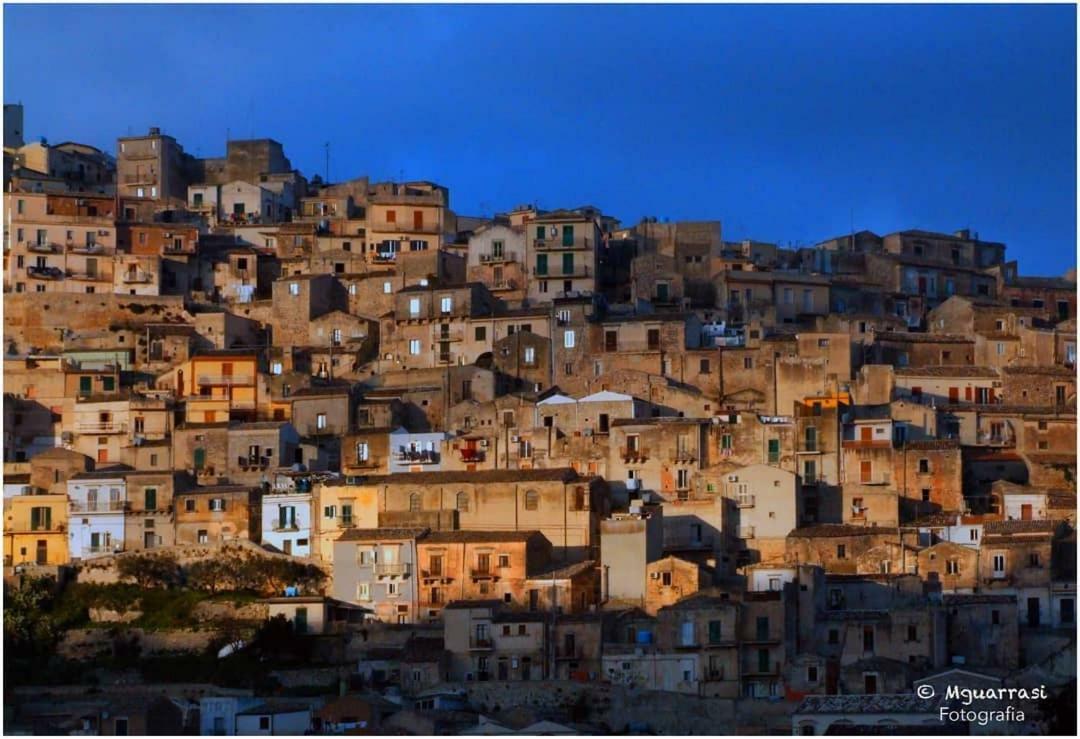 Casa Degli Avi Don Neli, Immersa Nella Natura Modica Luaran gambar