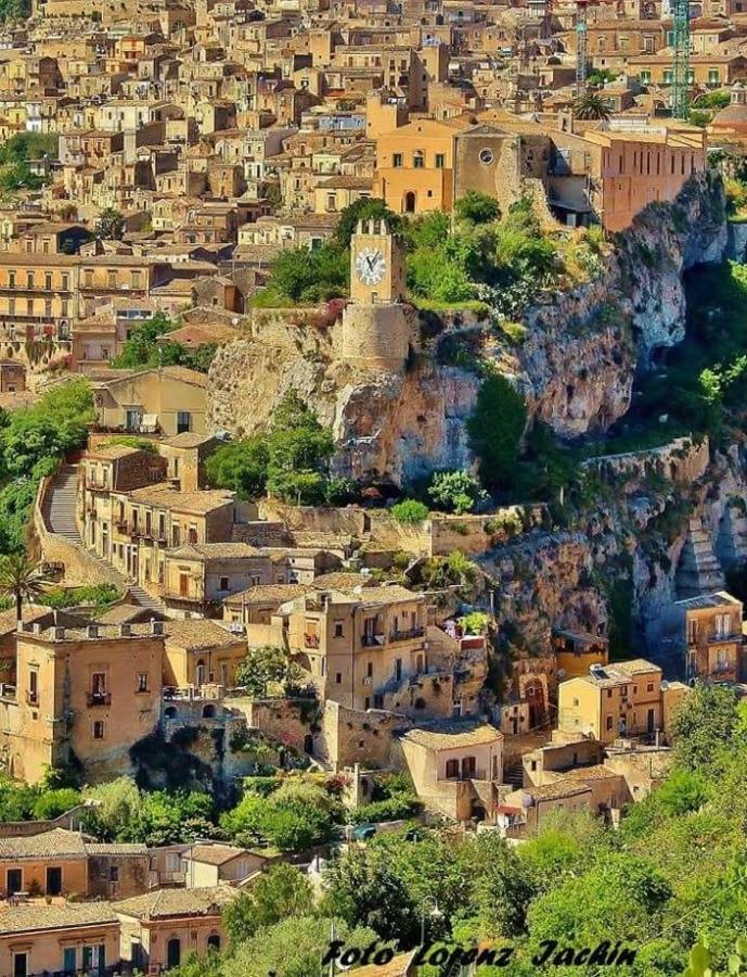 Casa Degli Avi Don Neli, Immersa Nella Natura Modica Luaran gambar