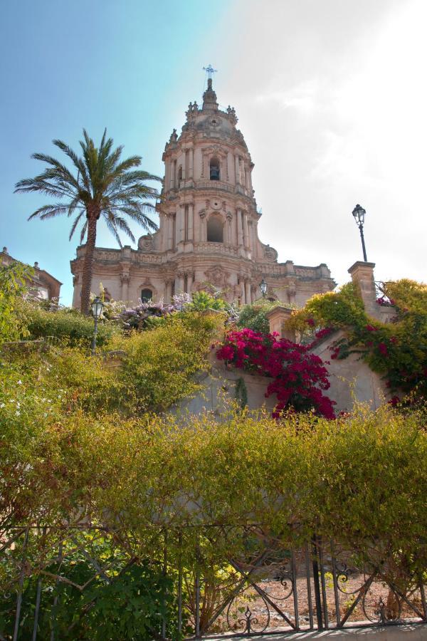 Casa Degli Avi Don Neli, Immersa Nella Natura Modica Luaran gambar